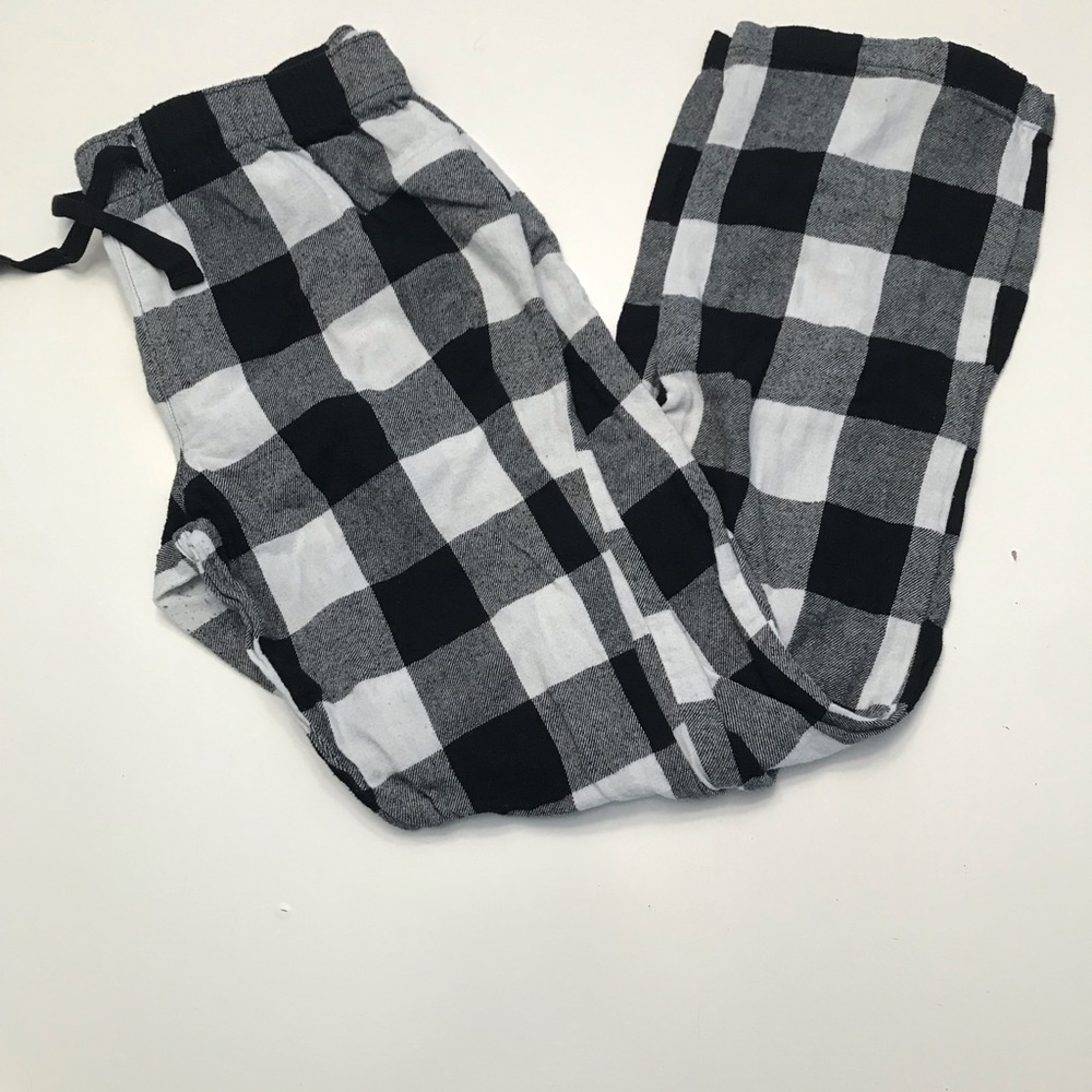 Old Navy plaid pajama pants